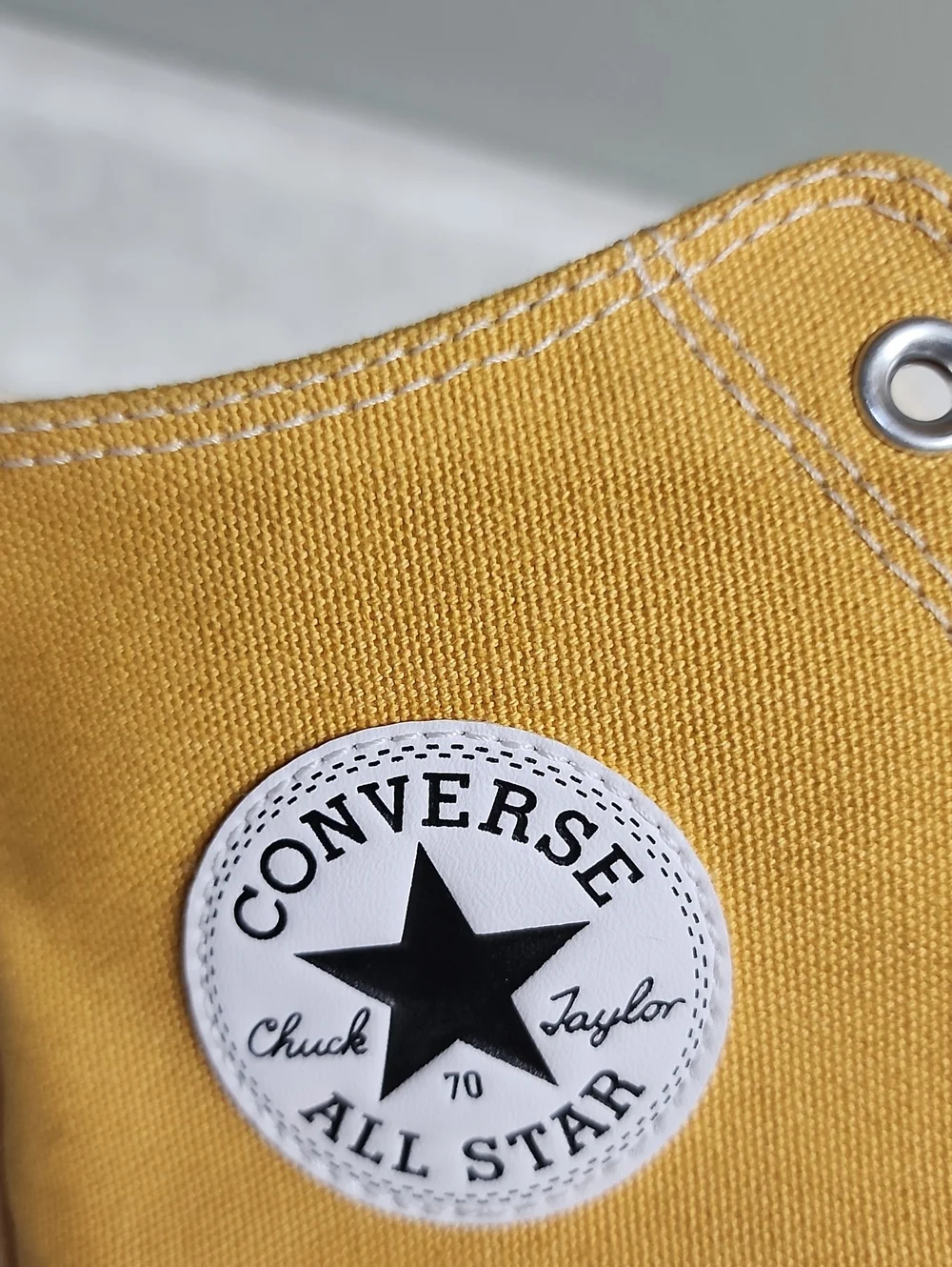Converse Hi Sunflower Yellow Chuck Taylor All Star High Top M12..W14 number 1137